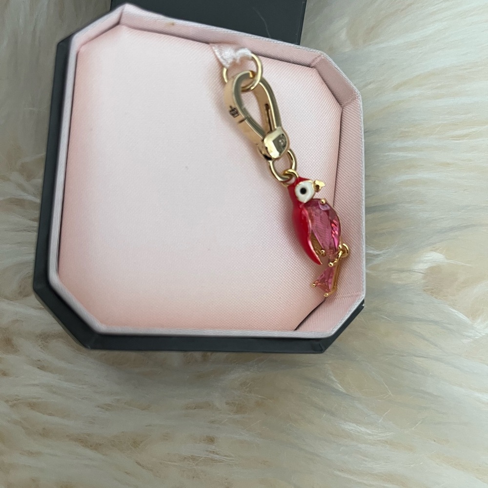 NIB 100% AUTH Juicy Couture C-parrot smaller charm